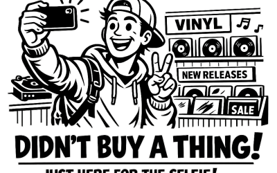 Ein Teenager macht ein Selfie in einem Plattenladen